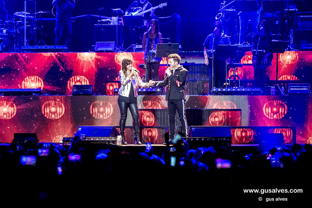 Vanesa Martín & Axel